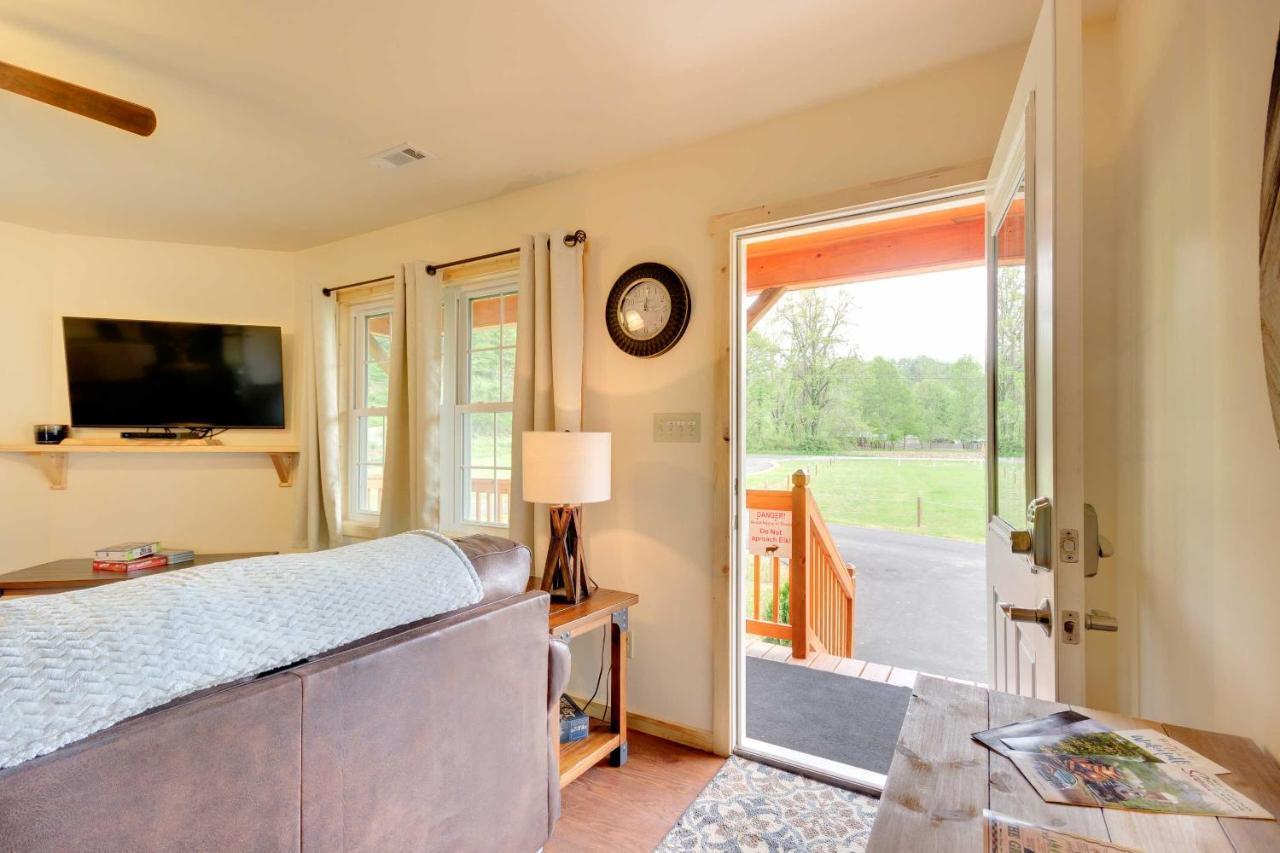 Cozy Bryson City Cabin 5 Miles To Downtown! Exterior photo