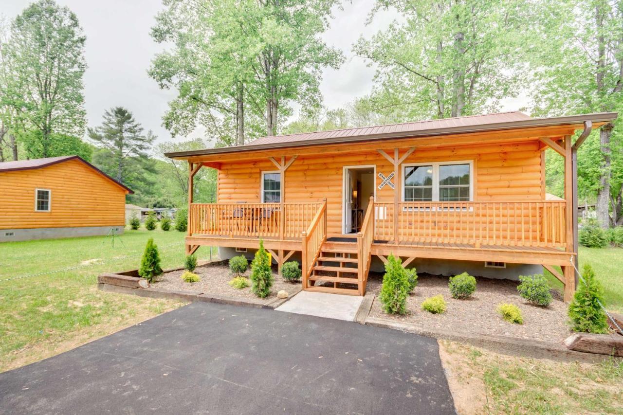 Cozy Bryson City Cabin 5 Miles To Downtown! Exterior photo