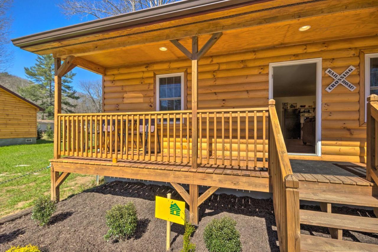 Cozy Bryson City Cabin 5 Miles To Downtown! Exterior photo